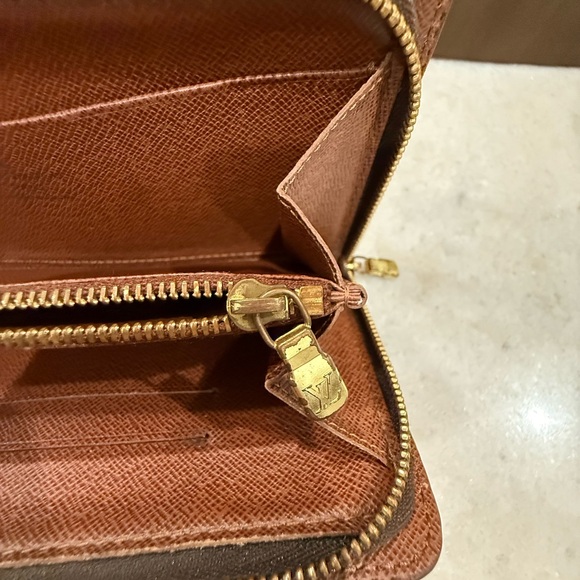 Louis Vuitton Monogram Canvas Panda Porte Monnaie Zip Wallet - Picture 13 of 15